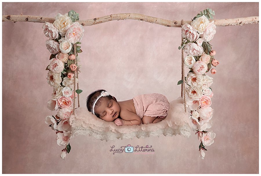 composite newborn photography photo session